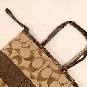 Coach | Classic C Bucket Tote Bag